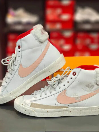 Nike High Top Board Shoes Women’s Shoes 2024 New BLAZER MID 77 Trailblazer Lightweight Casual Shoes Classic Retro Sneakers